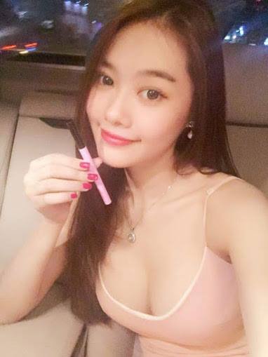 Gái Đẹp 2K11 Vẻ Đẹp Tri Thức Kết Hợp Sự Ngây Thơ Đầy Quyến Rũ